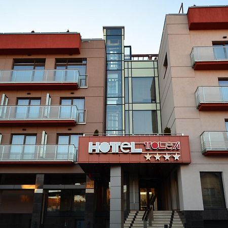 Hotel Tolea Targoviste Exterior foto